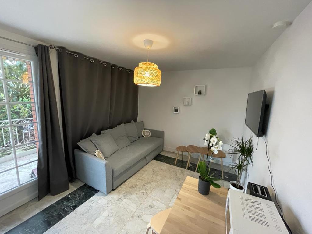 Joli T2, Terrasse Et Jardin, Ideal Pour Familles, A 15 Min De L'Aeroport Roissy Cdg Tremblay-en-France 외부 사진